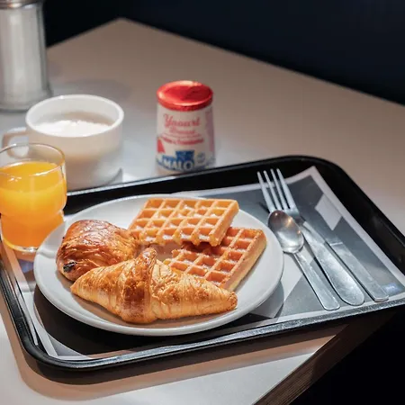 Ibis Budget Paris Ouest ホテル