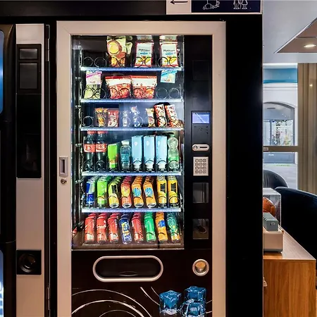 Ibis Budget Paris Ouest ホテル