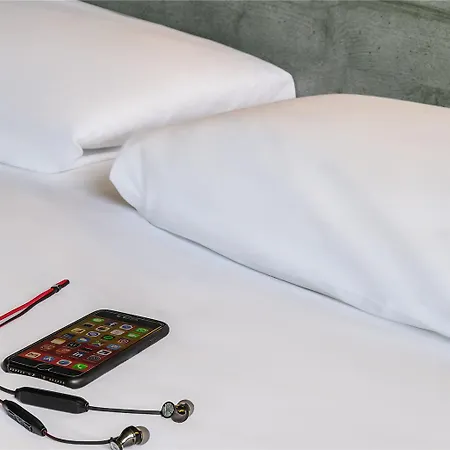 Ibis Budget Paris Ouest Hotel