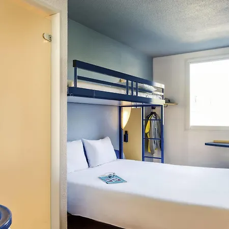 Ibis Budget Paris Ouest ホテル ムードン