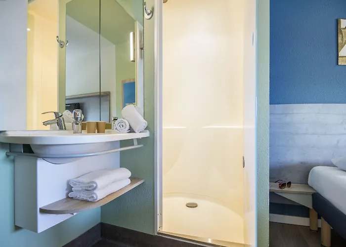 Ibis Budget Paris Ouest Мёдон