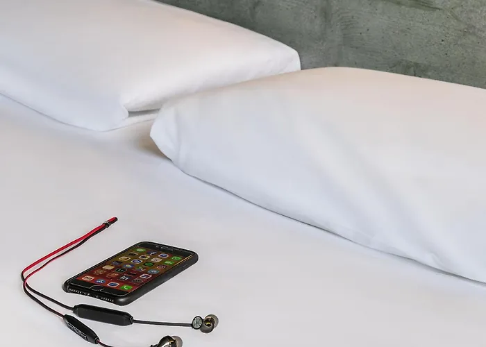 Ibis Budget Paris Ouest 호텔
