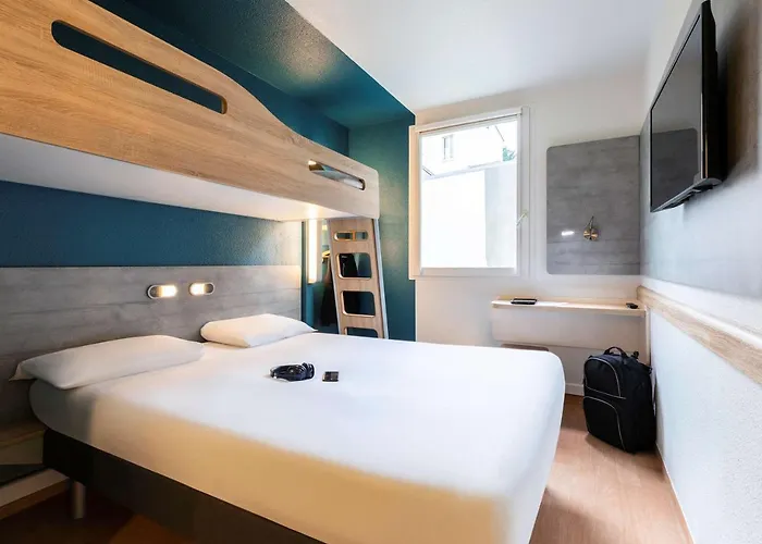 Отель Ibis Budget Paris Ouest